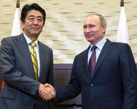 Shinzo Abe et Vladimir Poutine