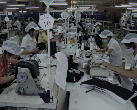 Usine Industrie Textile Salaire Travail Vietnam. Photo (c) DR