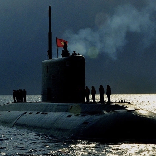 Vietnam. Un sous-marin de la classe Kilo de la Marine vietnamienne. © Droits réservés.