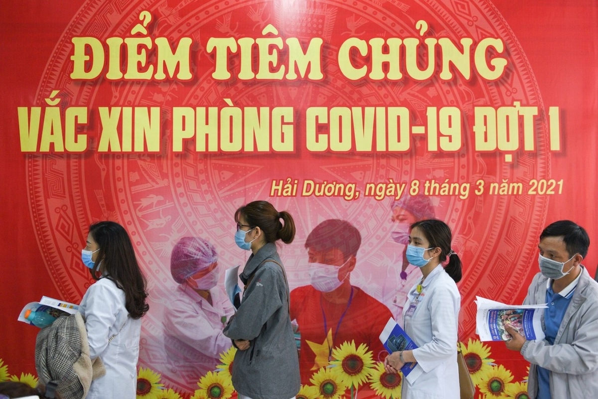 Première campagne de vaccination anti-COVID dans la province de Hai Duong (Nord, Viêt Nam) - Photo © Gouvernement du Viêt Nam